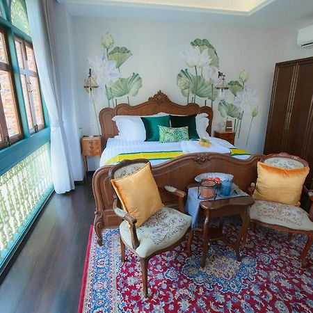 The Knight House Bangkok Apartment Exterior photo